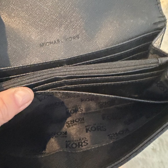 Michael Kors Fulton Continental Black Pebbled Leather Wallet 8x4 - Picture 8 of 12